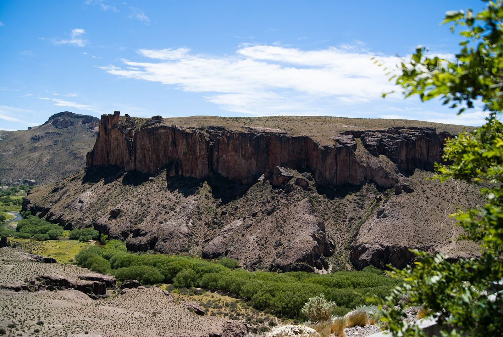 Cañadón del río Pinturas, portal del Parque Patagonia